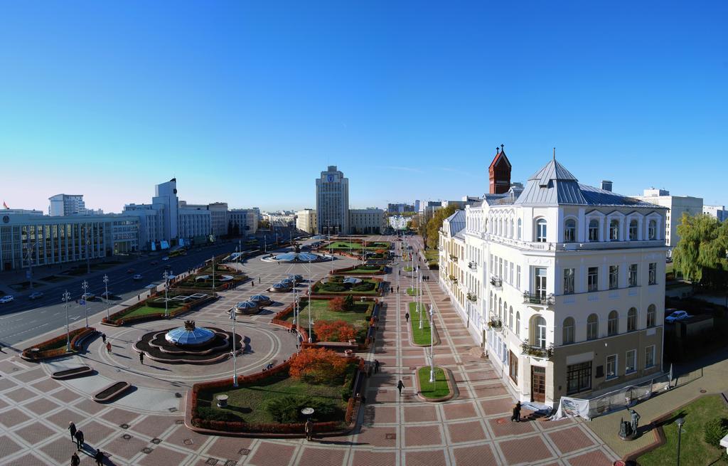 Hotel Minsk Exterior photo