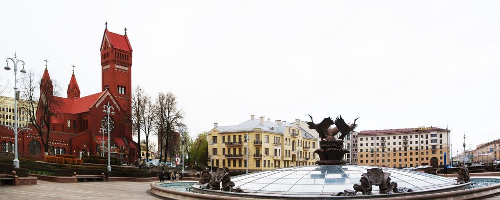 Hotel Minsk Exterior photo