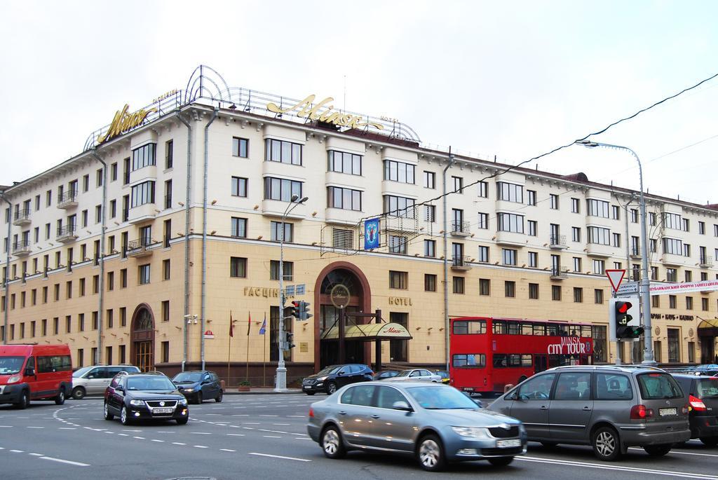 Hotel Minsk Exterior photo