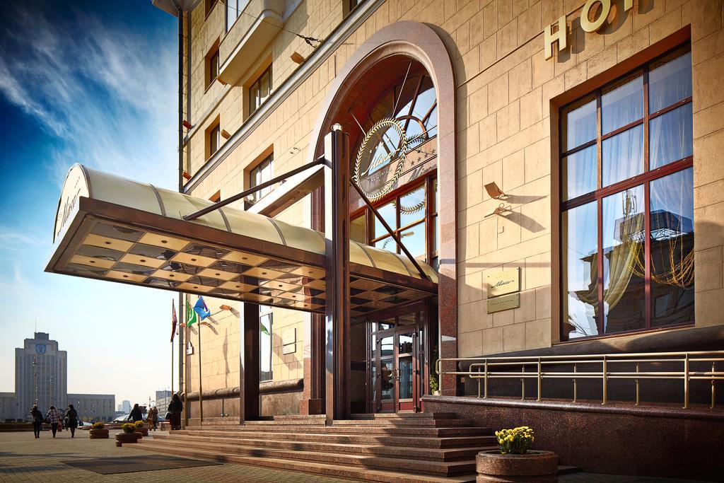 Hotel Minsk Exterior photo